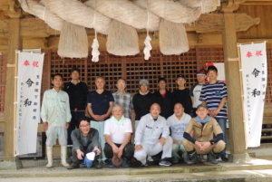 市森神社の清掃活動